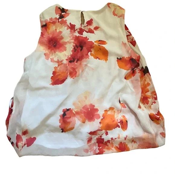 Calvin Klein Floral Sleeveless Blouse! - Picture 2 of 4